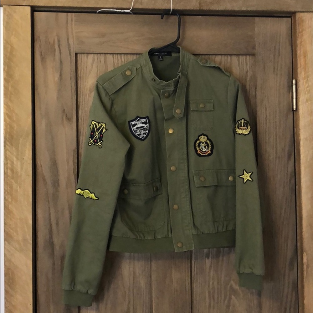 Army Green Embroidered Jacket